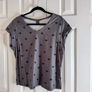 Women’s Charcoal Heart Pattern V-Neck Short Sleeve Top Size XL